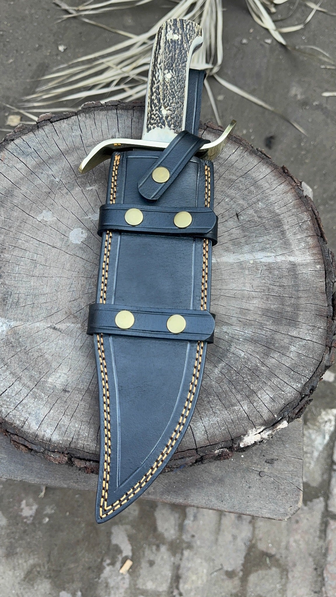 Custom Stainless Damascus Bowie Knife – Handmade Engraved Hunting Blade | Personalized Gift for Him, Outdoor Survival & Collectible Knife