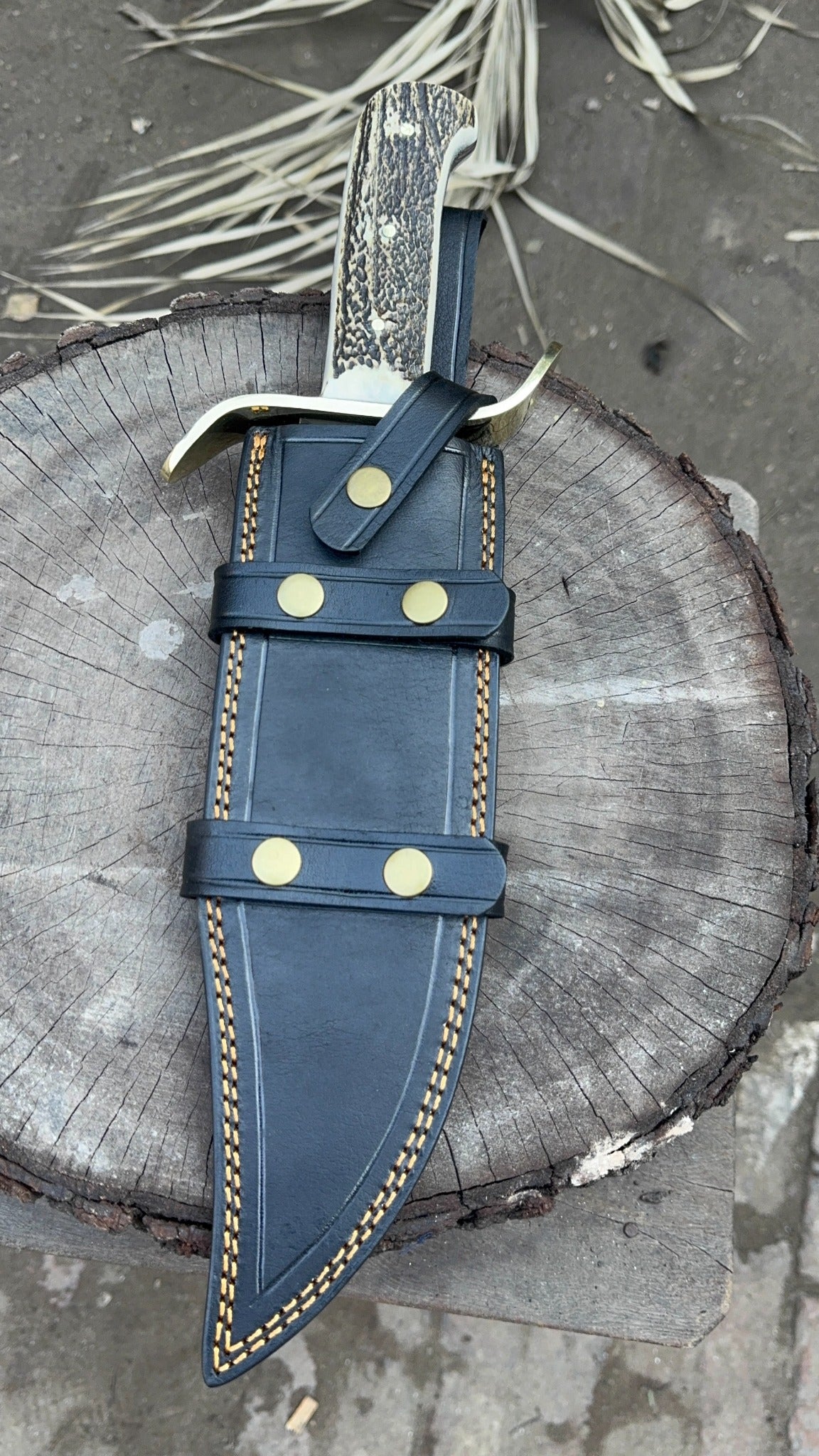 Custom Stainless Damascus Bowie Knife – Handmade Engraved Hunting Blade | Personalized Gift for Him, Outdoor Survival & Collectible Knife