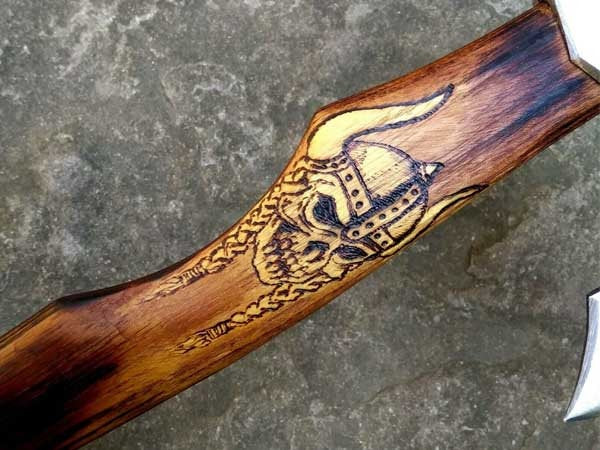 Customized Steel Axe with Wood Handle for Efficient Chopping