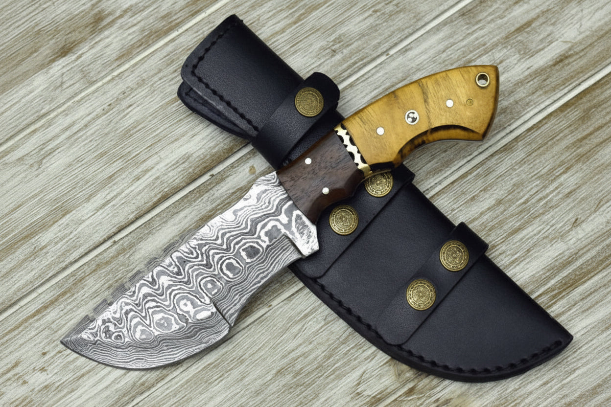 tracker knife Custom, 10", DAMASCUS KNIFE, Damascus steel knife, hunting, exotic Yellow Heart & Walnut wood handle, leather sheath