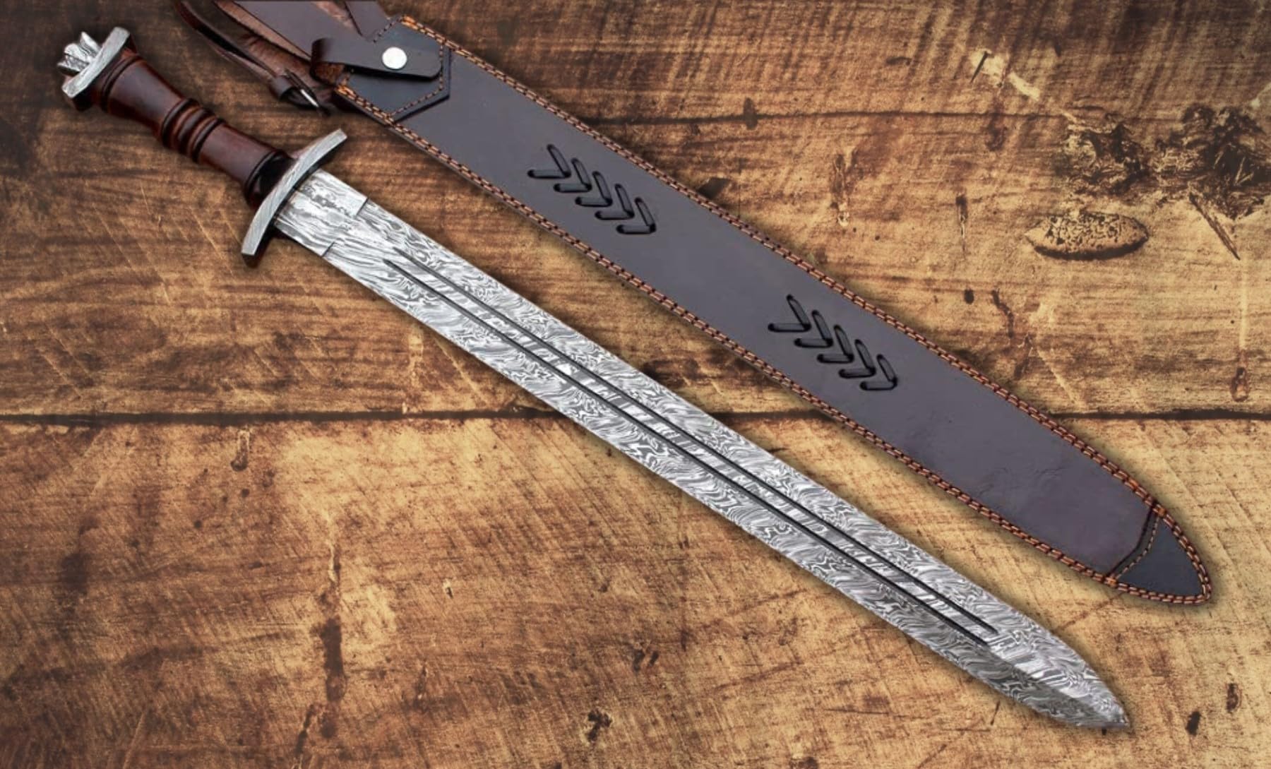 Short Sword History, Features, and Famous Examples