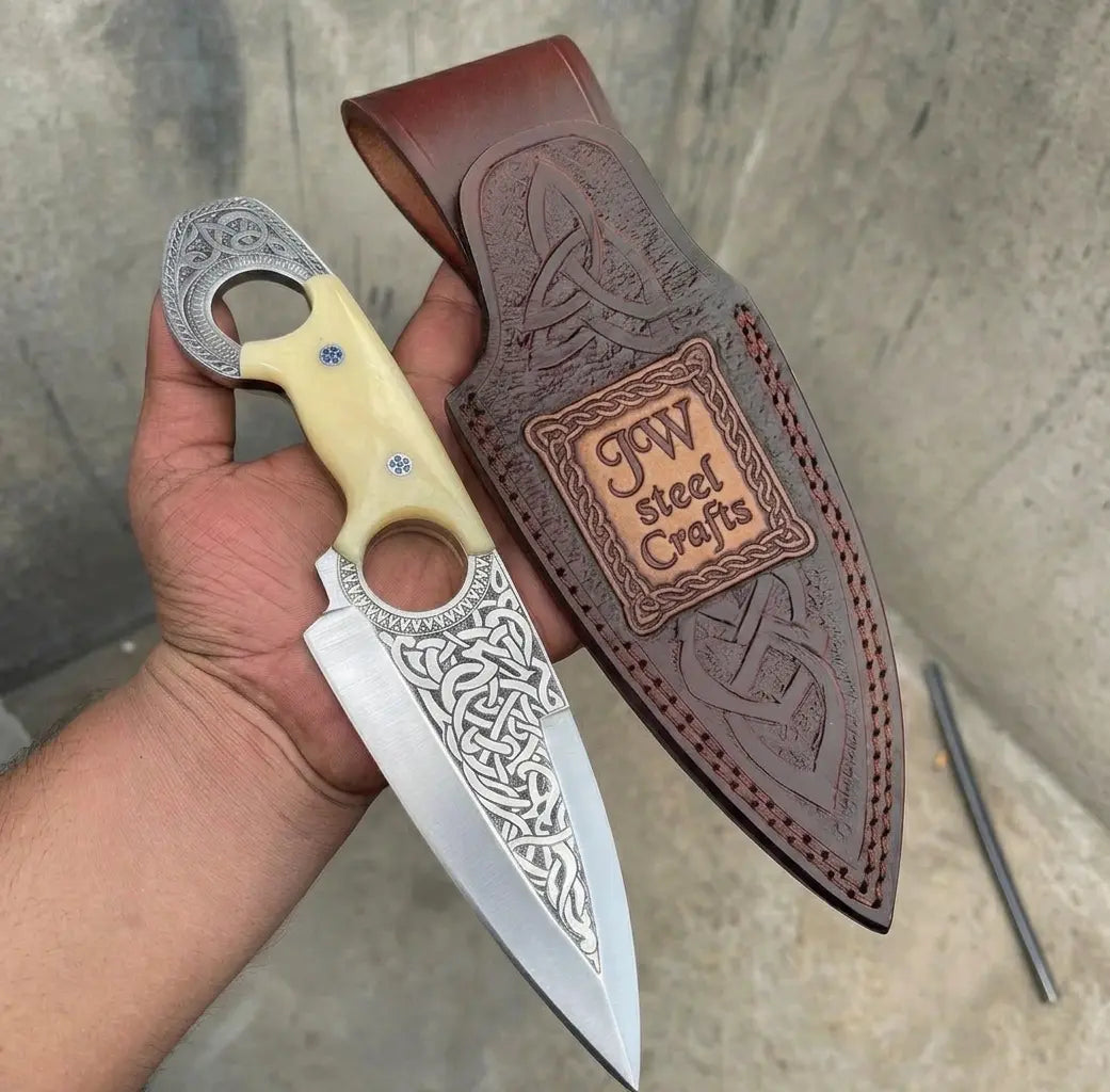 ENGRAVED KNIVES