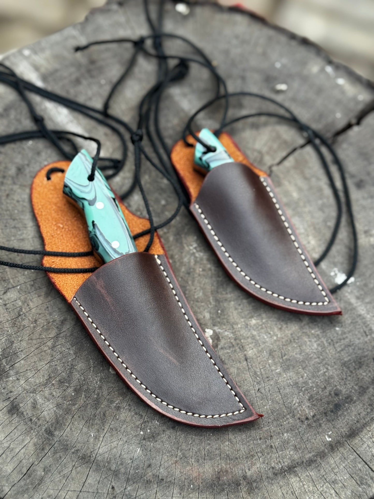 Neck Knife with Leather Sheath – Mini Damascus Pattern Blade | Green Resin Handle | JW SteelCrafts