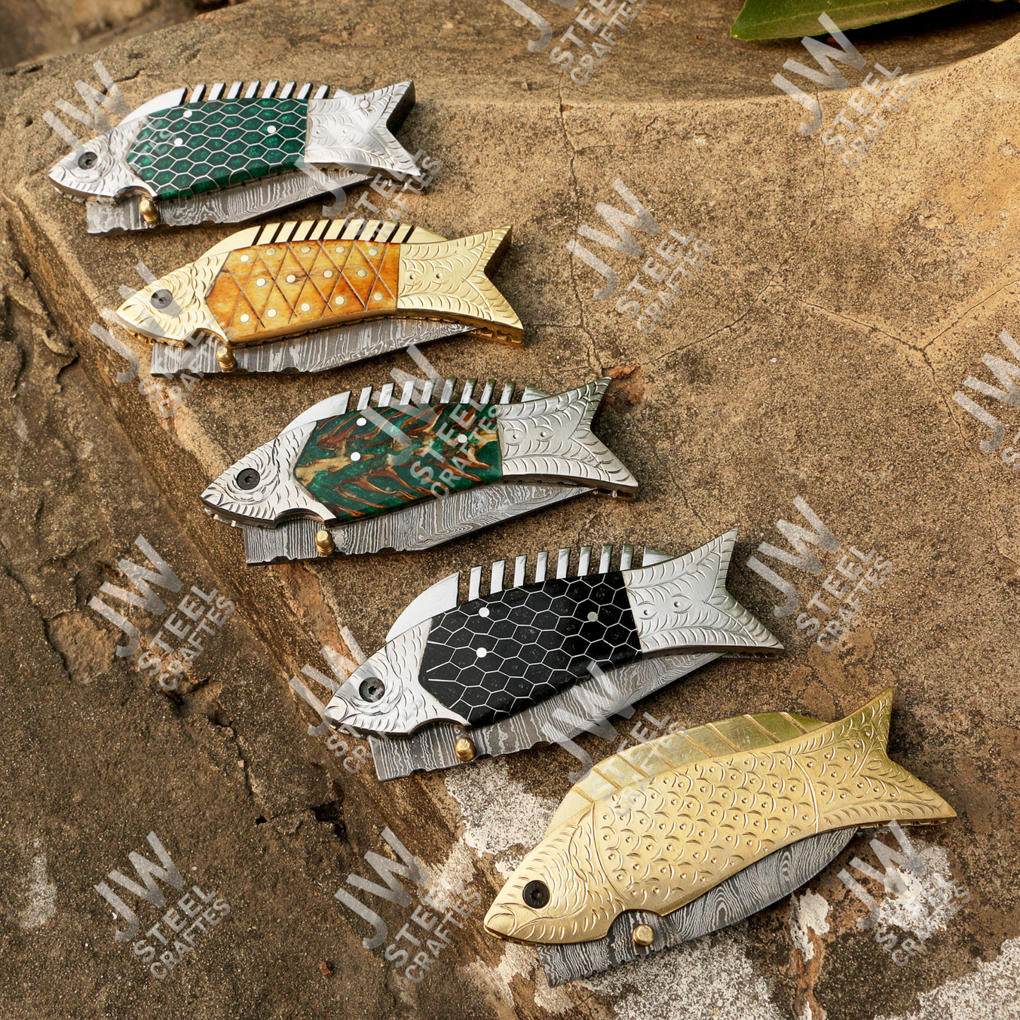 Handmade Fish Folding Knife – Damascus Steel Blade with Unique Handle