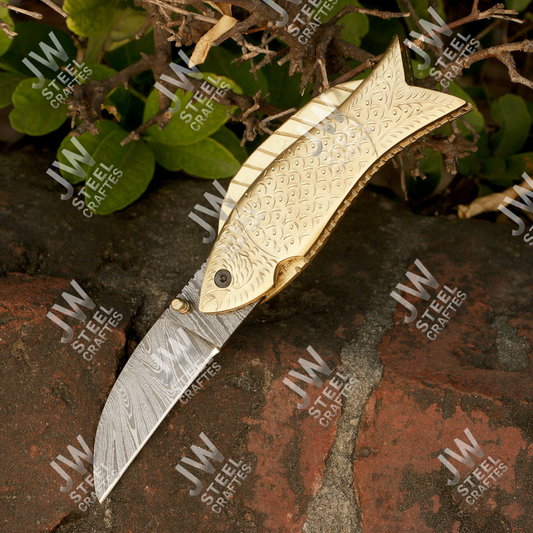 Handmade Fish Folding Knife – Damascus Steel Blade with Unique Handle