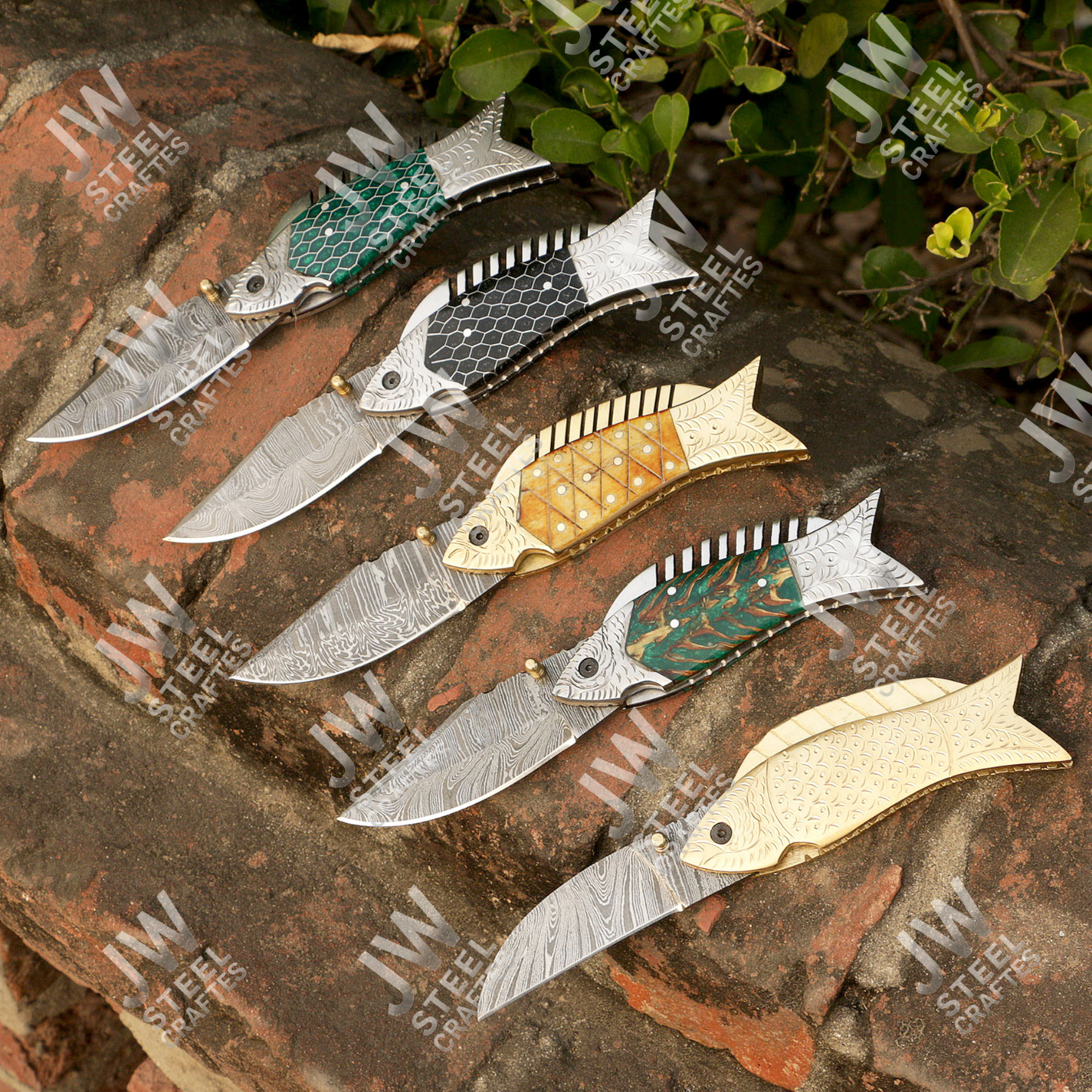 Handmade Fish Folding Knife – Damascus Steel Blade with Unique Handle