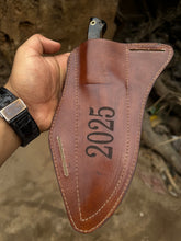 Load image into Gallery viewer, 10&quot; Full‑Tang Hunting Knife – Acid‑Etched Stainless Blade, Resin Handle &amp; Leather Sheath