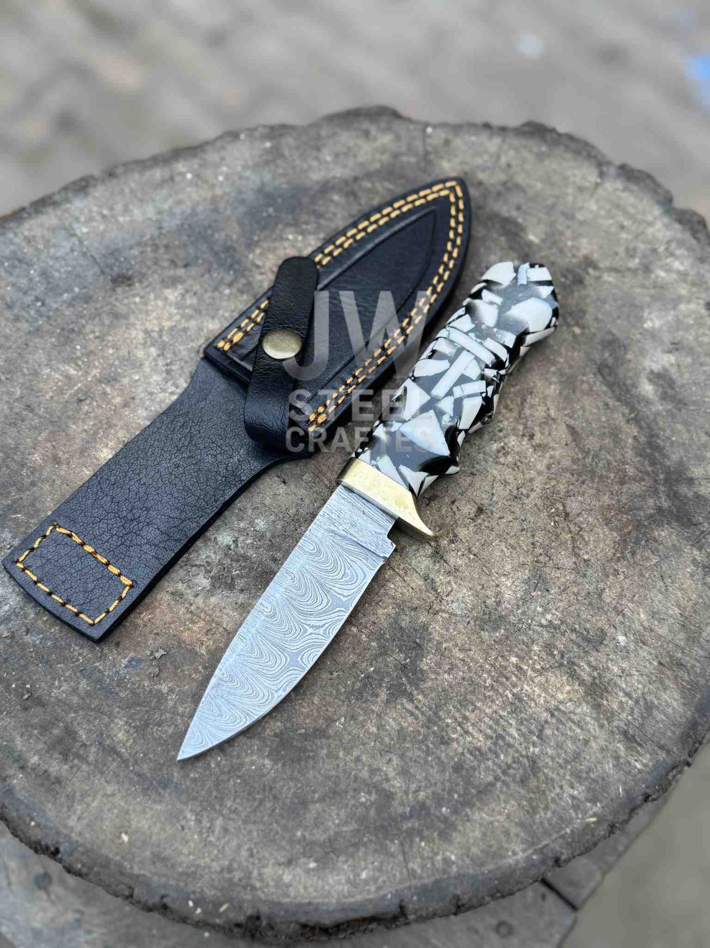 Handmade Damascus Hunting Knife with Handle Variations & Leather Sheath