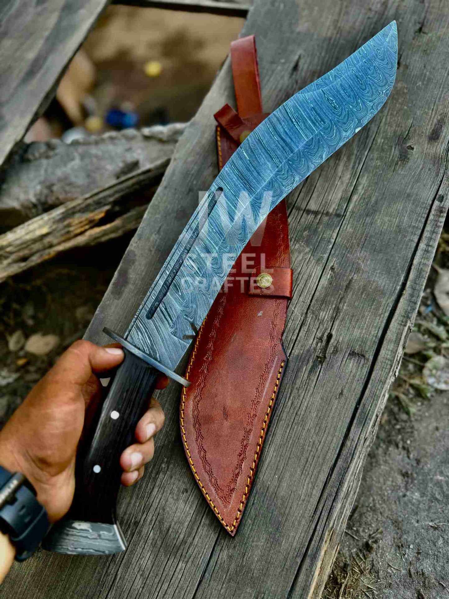 Handmade Damascus Steel Bowie Hunting Knife – Custom Forged Blade with Micarta Handle