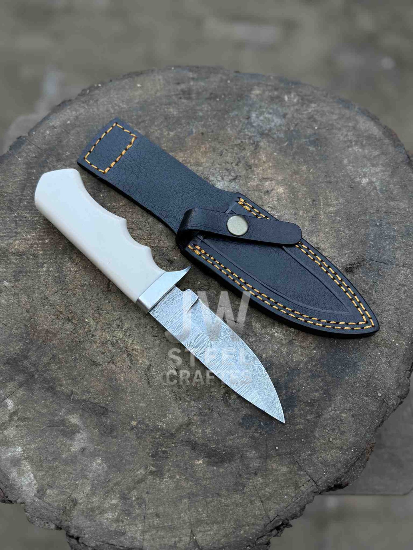 Handmade Damascus Hunting Knife with Handle Variations & Leather Sheath