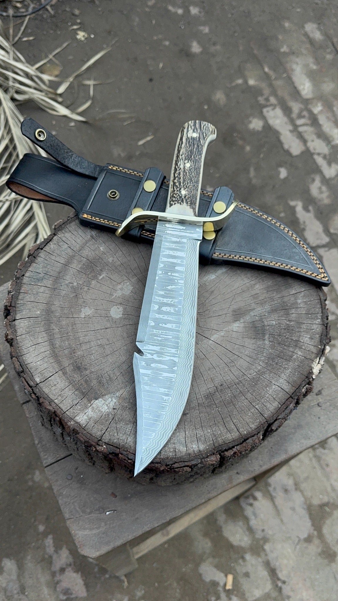 Custom Stainless Damascus Bowie Knife – Handmade Engraved Hunting Blade | Personalized Gift for Him, Outdoor Survival & Collectible Knife