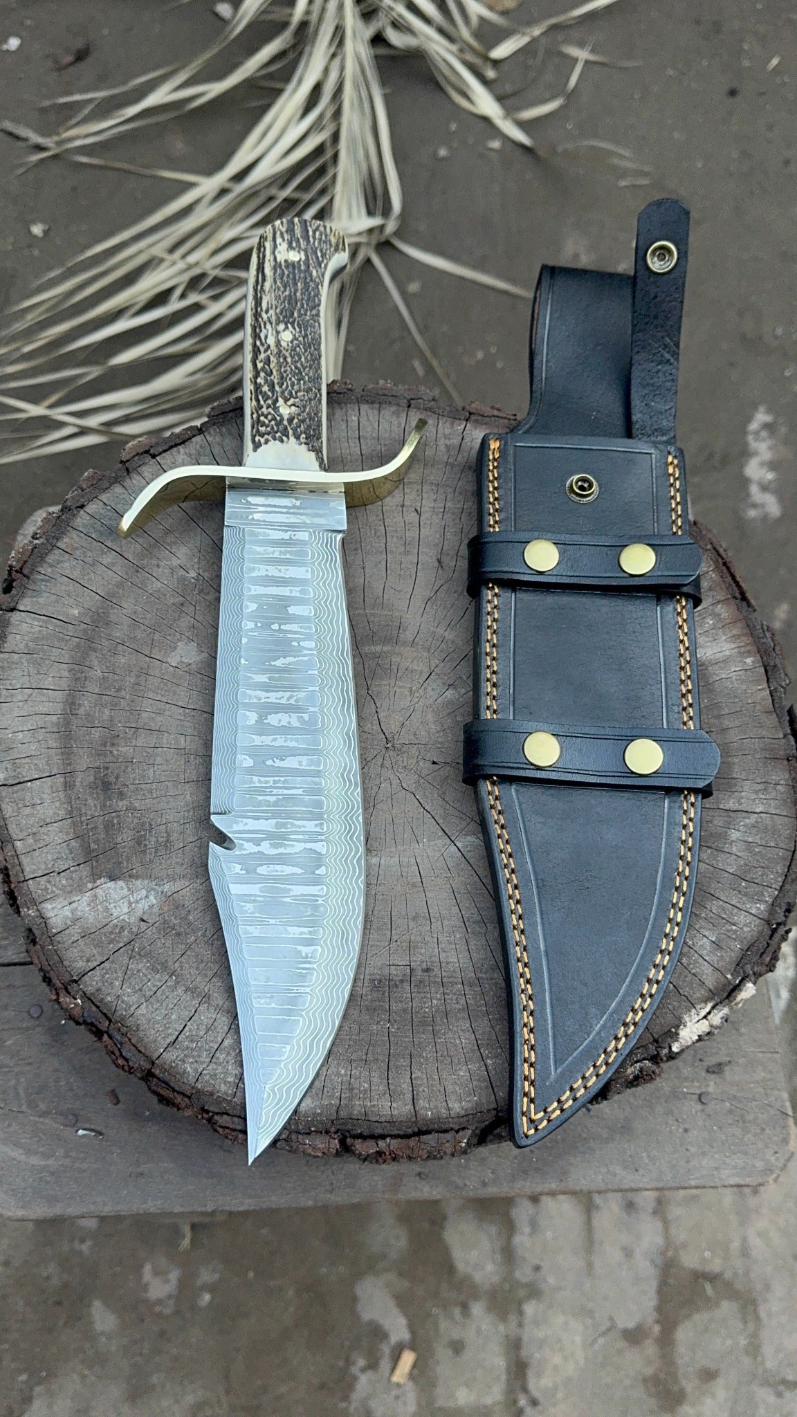 Custom Stainless Damascus Bowie Knife – Handmade Engraved Hunting Blade | Personalized Gift for Him, Outdoor Survival & Collectible Knife