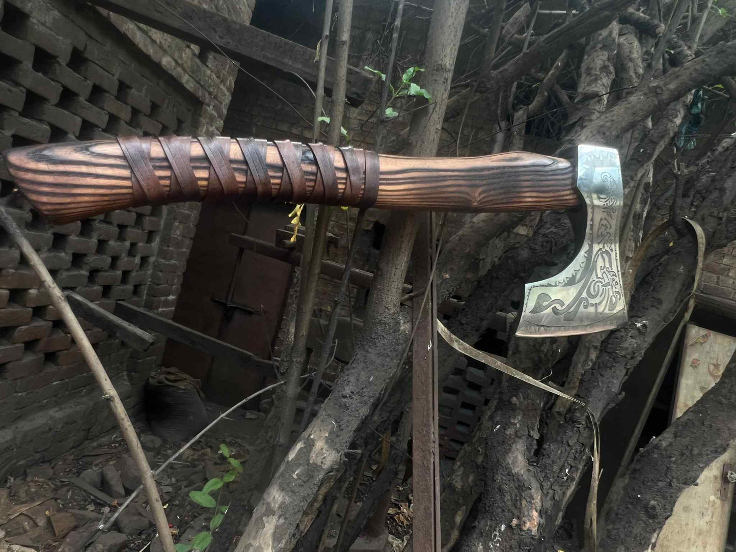 Personalized Viking Bearded Axe – Hand-Forged High Carbon Steel Battle Axe with Ash Wood Handle & Leather Sheath | Engraved Collectible Gift for Him, Groomsmen, Father’s Day