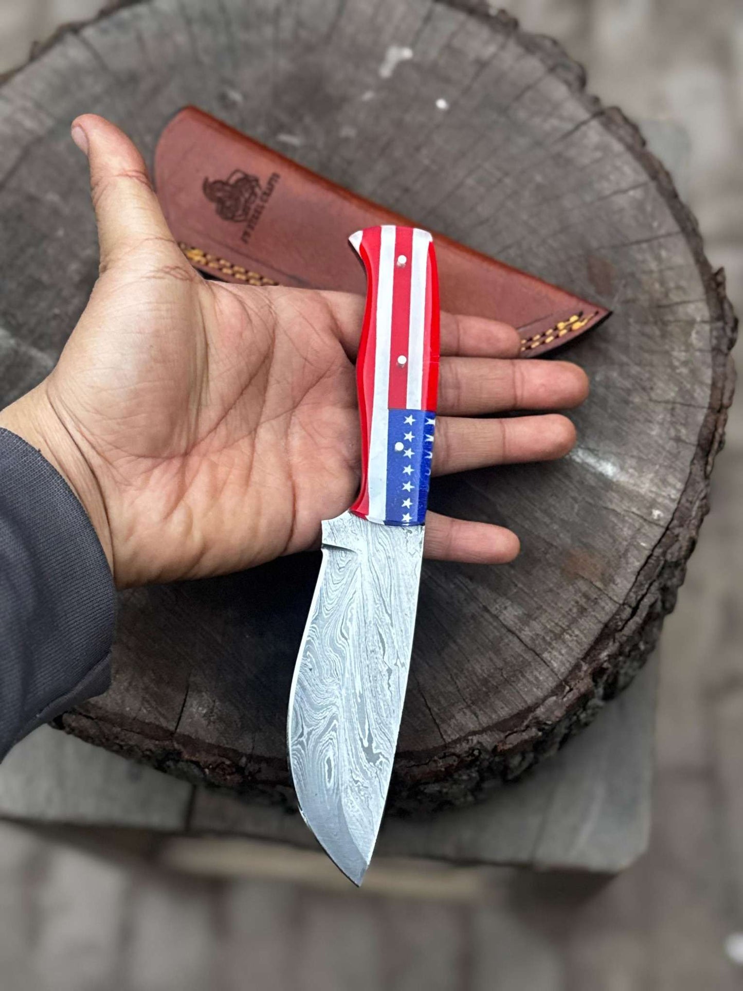 Custom American Flag Handle Damascus Skinner Knife – Handmade Hunting & EDC Knife, Personalized Gift for Him, Anniversary & Groomsmen Gift