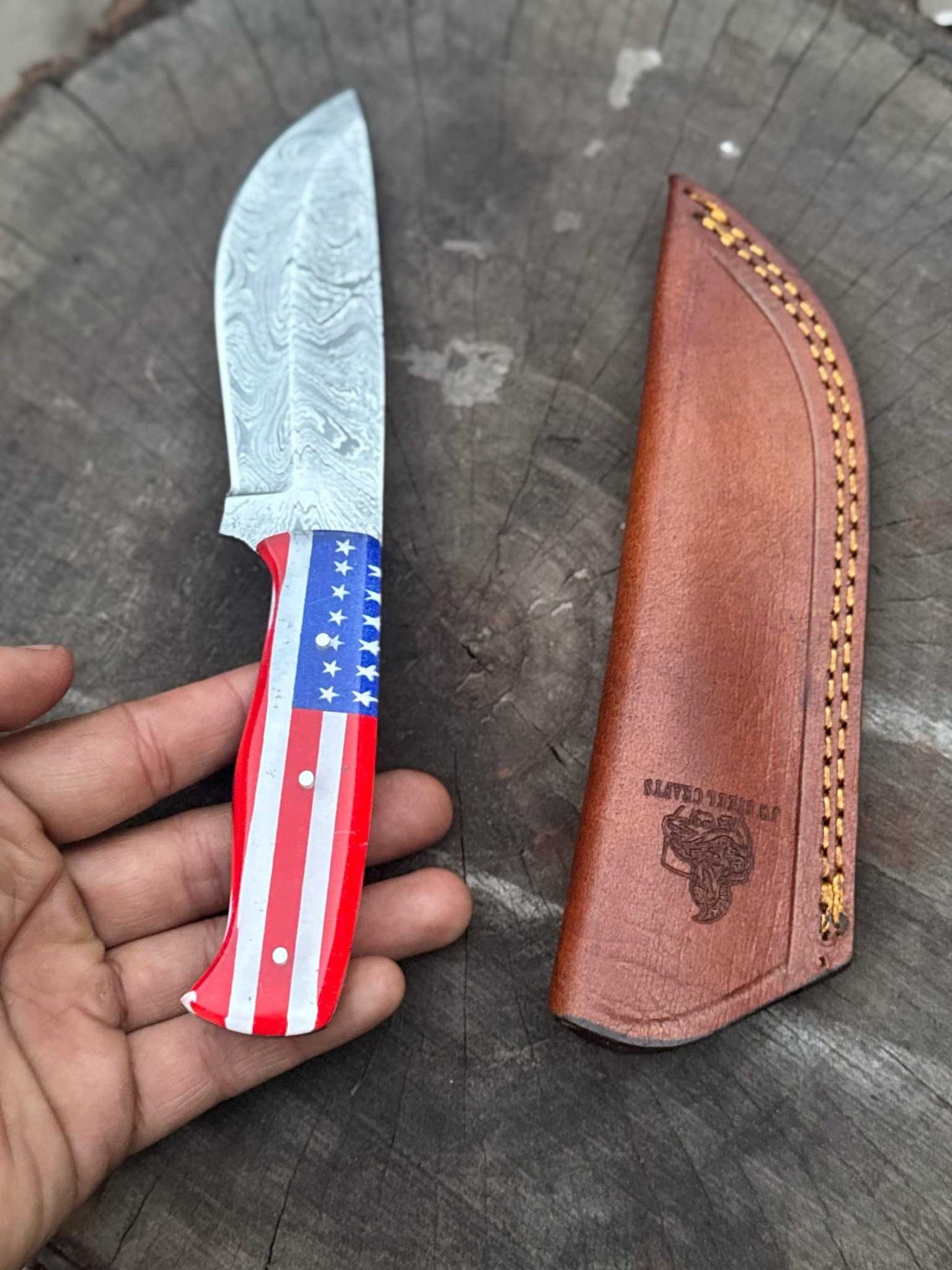 Custom American Flag Handle Damascus Skinner Knife – Handmade Hunting & EDC Knife, Personalized Gift for Him, Anniversary & Groomsmen Gift