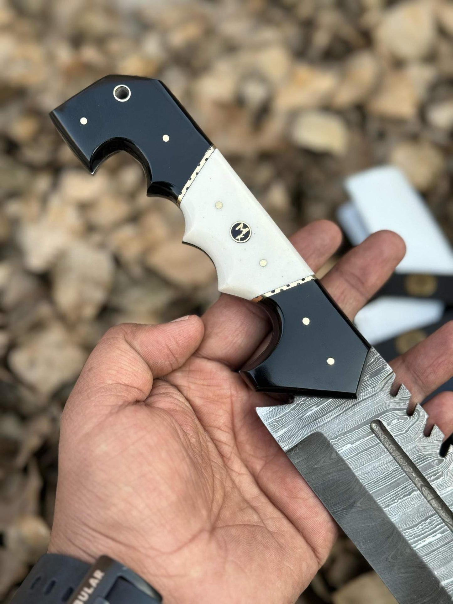 13.5" Handmade Damascus Tracker Knife – Black & White Resin Handle, Hunting Survival Blade with Leather Sheath | Personalized Gift for Him