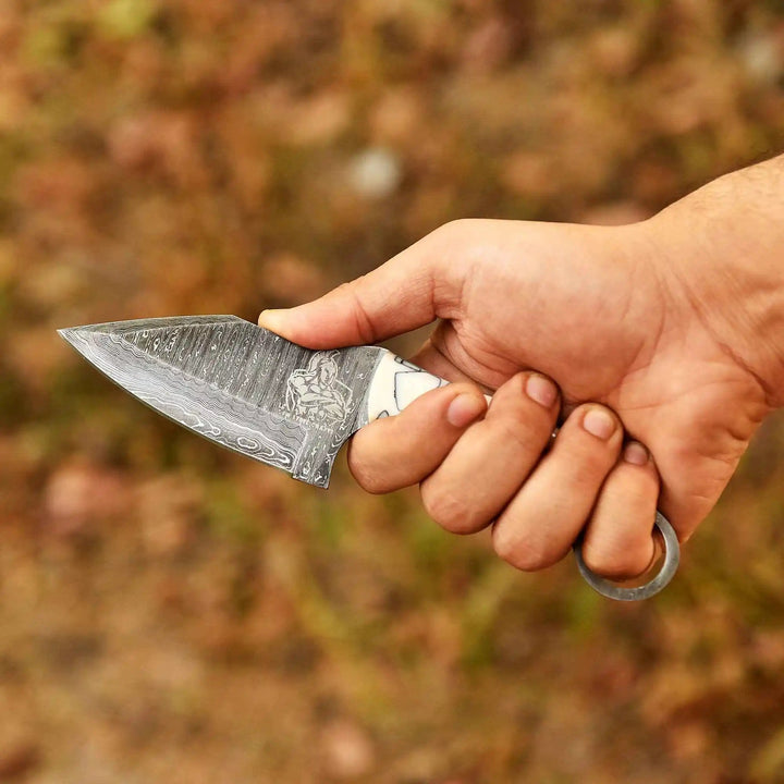 Handcrafted Damascus Steel Ring Handle Outdoor Utility Knife – Resin Grip – JW SteelCrafts handmade Skinner Knife by JW SteelCrafts