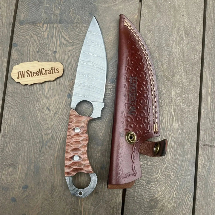 Handmade Damascus Karambit Hunting Knife