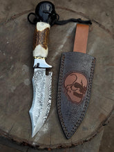 Load image into Gallery viewer, Bowie Knife – damascus , nan handle