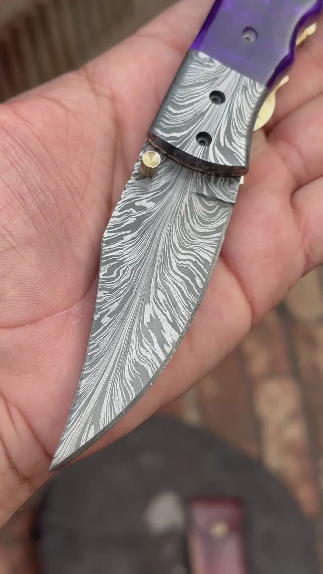 Handmade Feather Pattern Damascus Folding Knife with Purple Resin Handle &amp; Leather Sheath