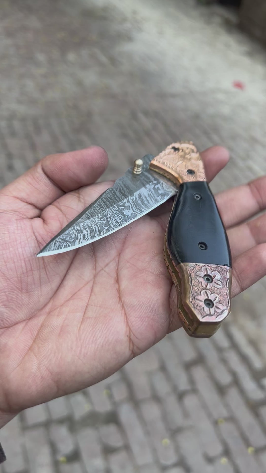 Duskhorn Damascus Folder 7.5" Handmade Micarta Handle Horn Bolster