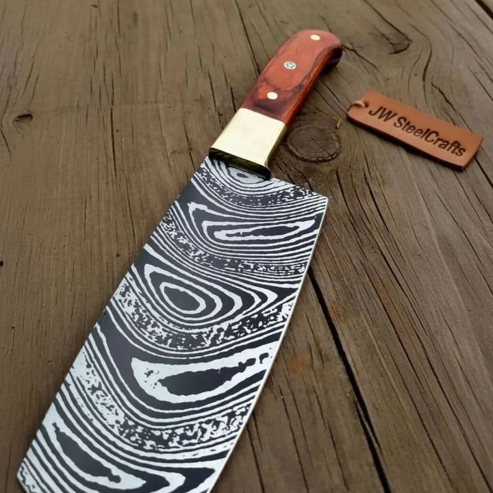 Gold collar Damascus kitchen knife with red wood handle and long cutting blade