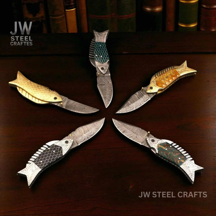     Tactical mini folding knives in fish style pattern with compact Damascus steel blades