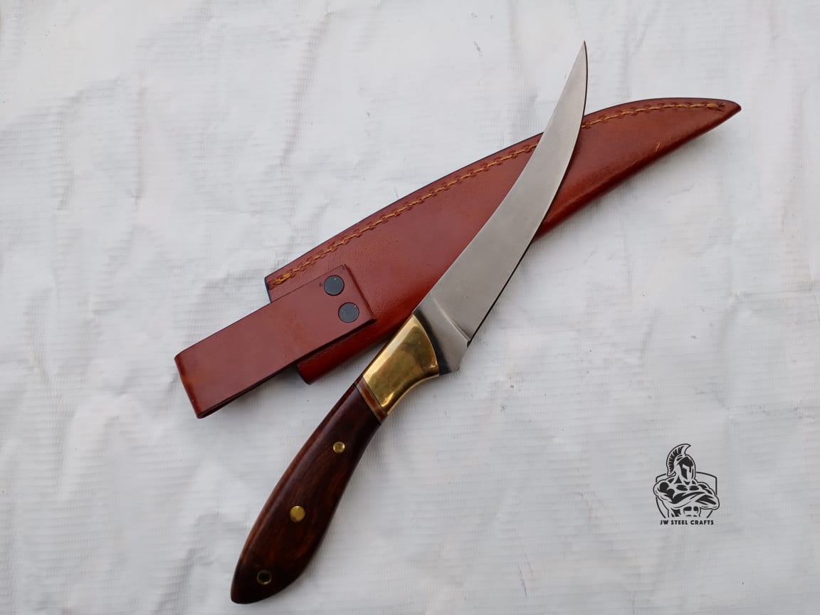 Fillet knife with wood handle
