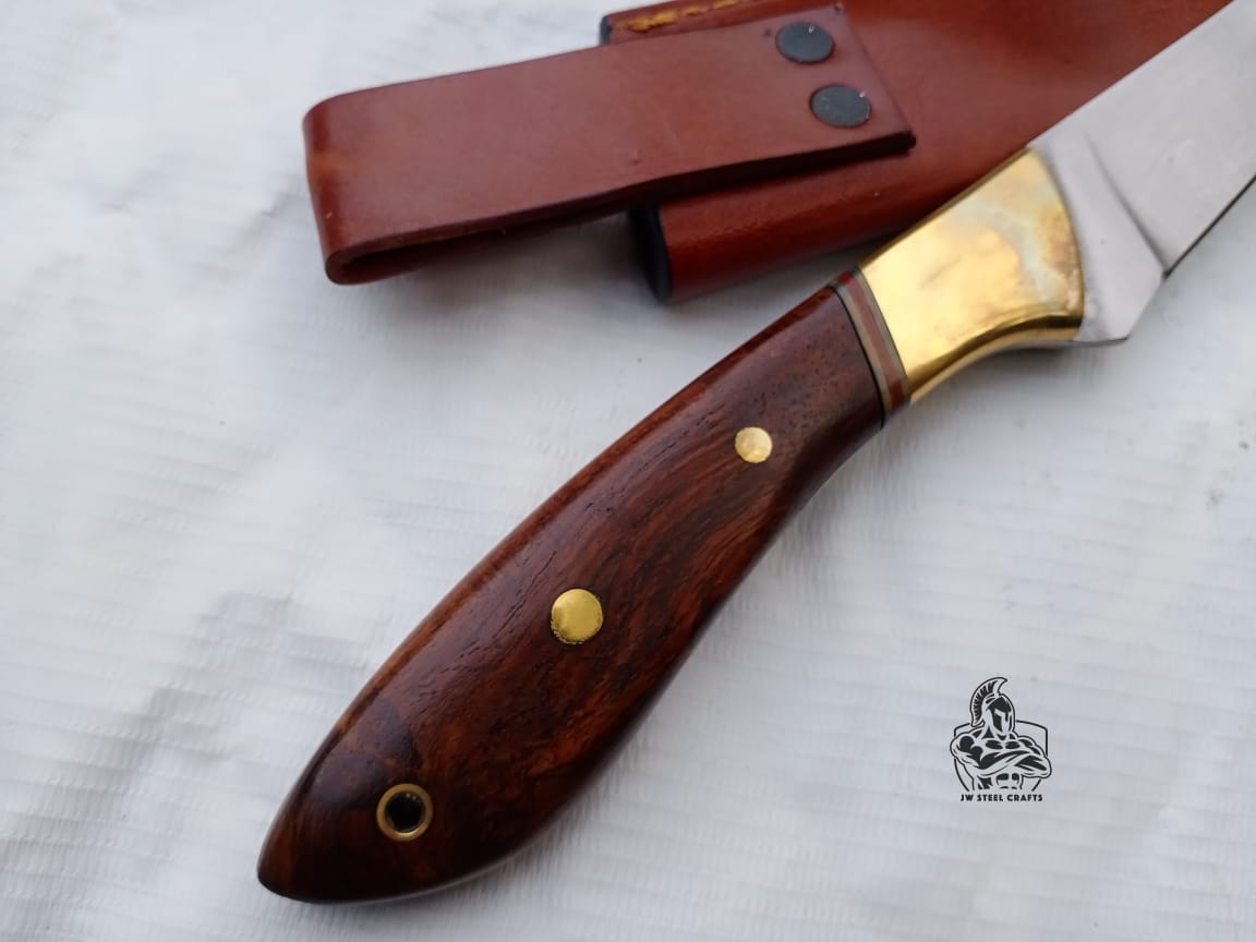 Fillet knife with wood handle