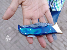 Load image into Gallery viewer, Pocket Knife with Color Wood Handle.
