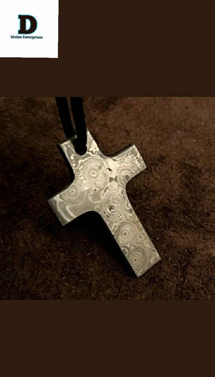 Custom Handmade Damascus steel Viking pendant /Thor Hammer Pendant DE-0013