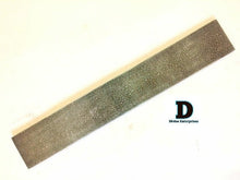 Load image into Gallery viewer, Custom made twist Damascus Steel billet bar /knife making /Razor DE-0060