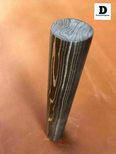 Knife – damascus , nan handle