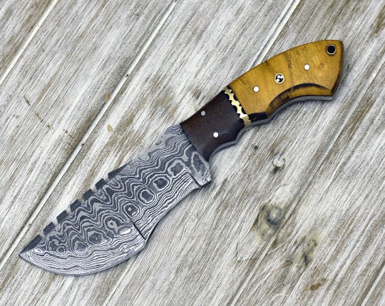 tracker knife Custom, 10", DAMASCUS KNIFE, Damascus steel knife, hunting, exotic Yellow Heart & Walnut wood handle, leather sheath