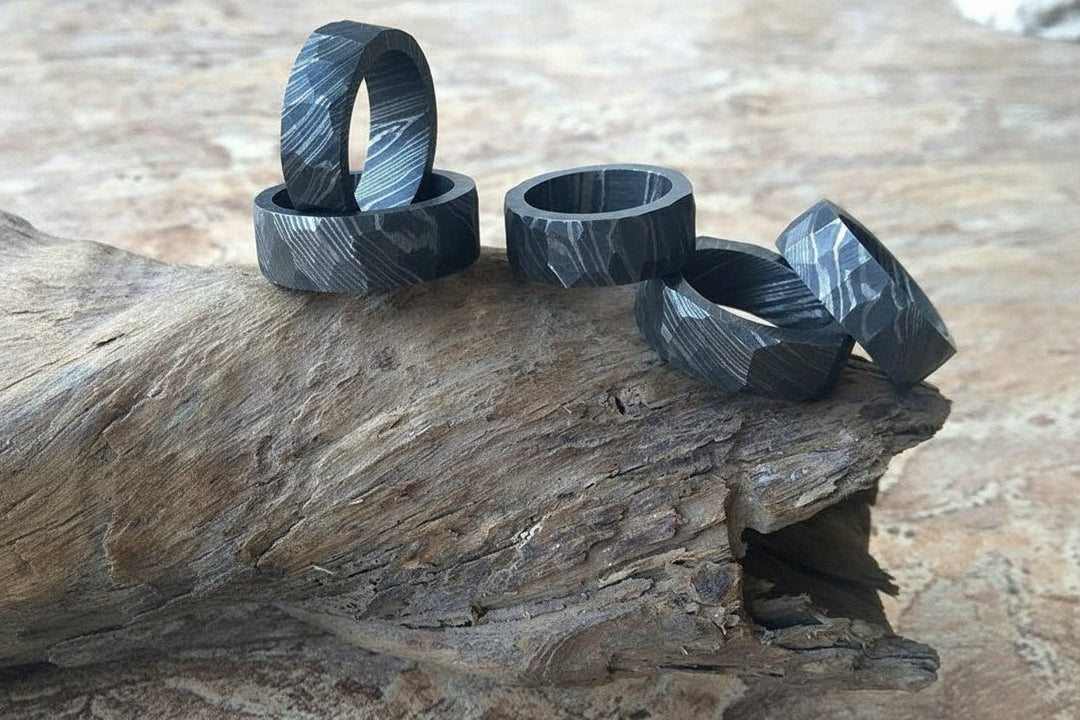 Lot of 05 Beautifull Custom handmade Damascus steel Hand Forged Rings/gift for Girlfriend /Perfect Gift DE - 004 handmade by JW SteelCrafts